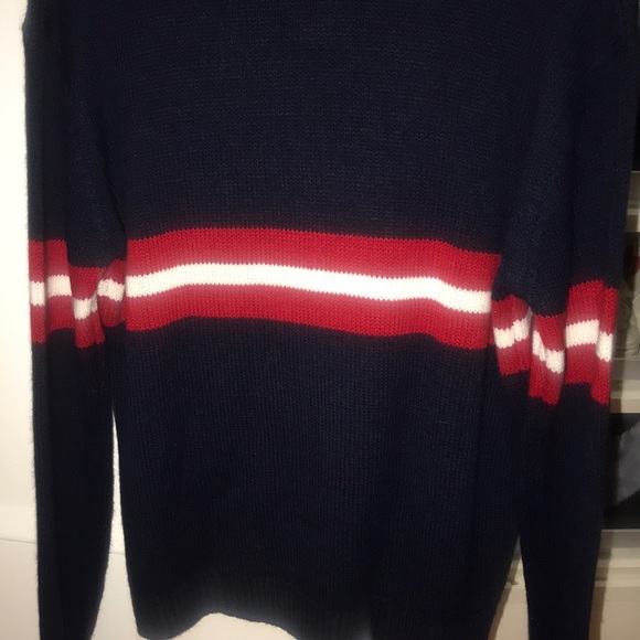 Brandy Melville Sweater - Picture 4 of 4